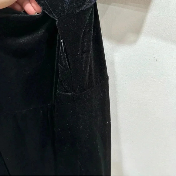 Pinkblush Black Velvet Tiered Maternity Maxi Dress Large - Picture 8 of 11